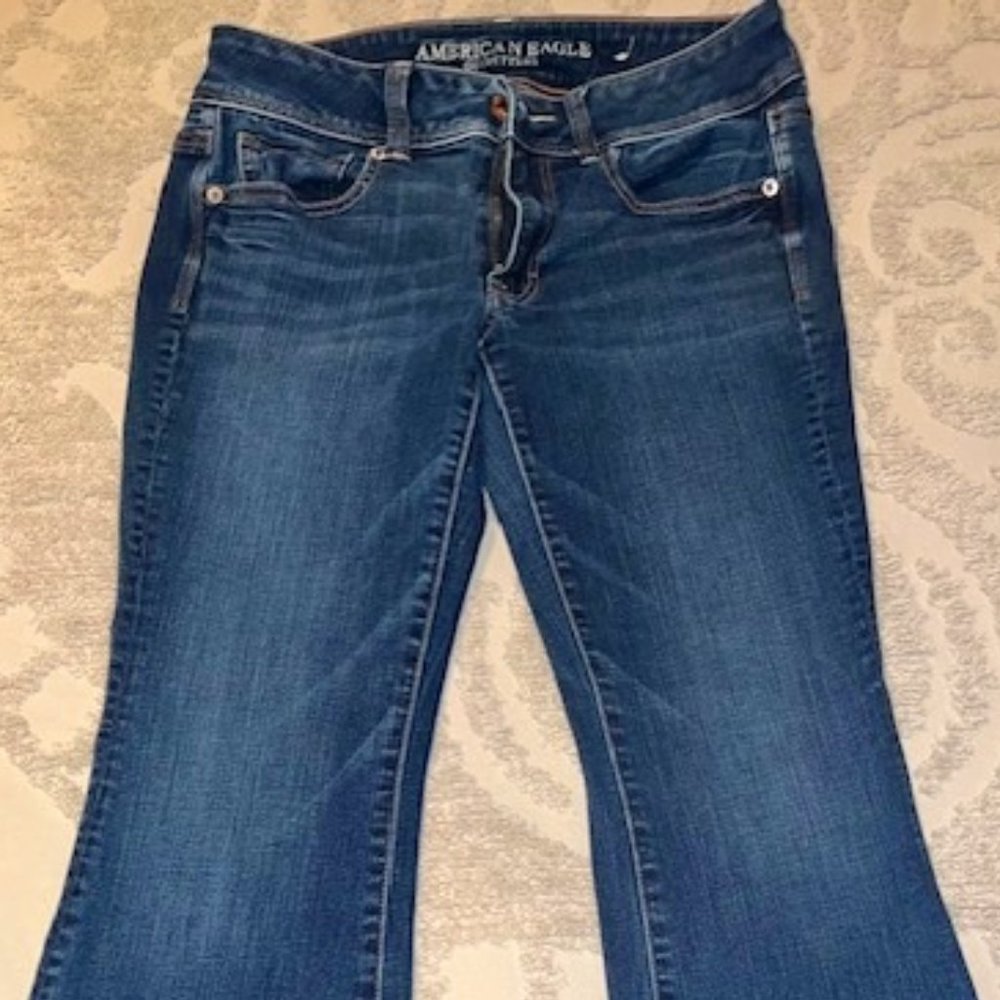 American Eagle Outfitters kickboot, super stretch size 6 short